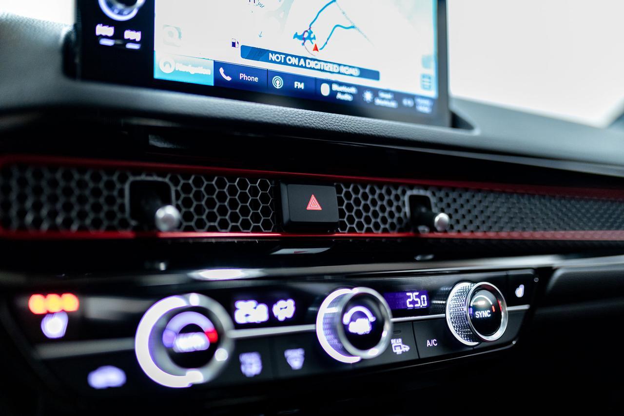 2022 Honda Civic Si Sedan Manual Nav Roof BCam Red Deer AB