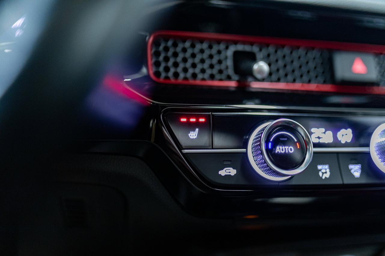 2022 Honda Civic Si Sedan Manual Nav Roof BCam Red Deer AB