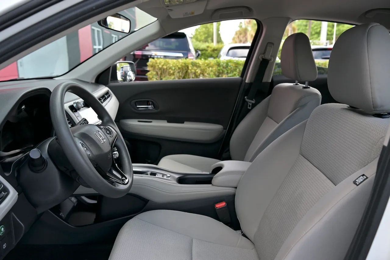 2022 Honda HR-V LX Sport Utility 4D Doral FL