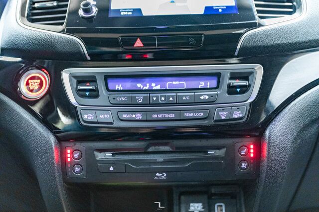 2022 Honda Pilot AWD Touring Leather Roof Nav 8 Pass Red Deer AB