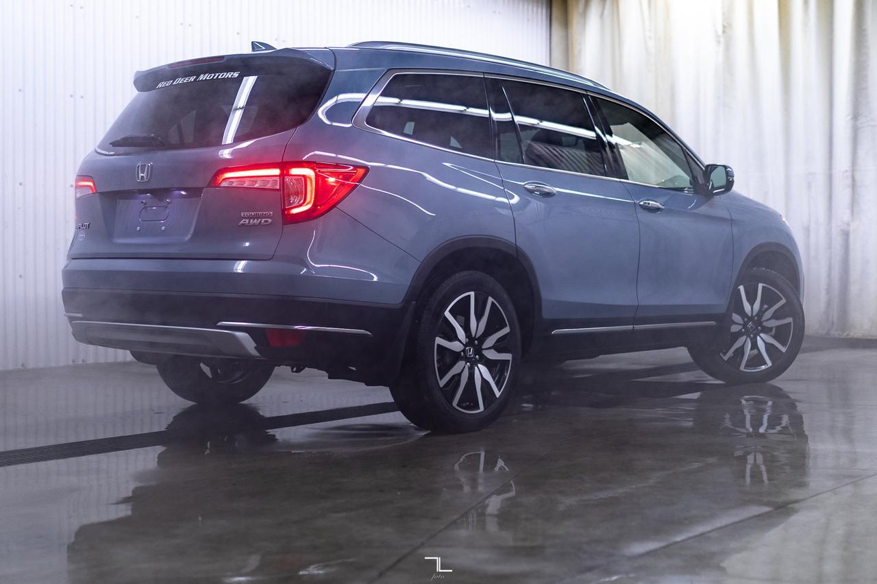 2022 Honda Pilot AWD Touring Leather Roof Nav 8 Pass Red Deer AB