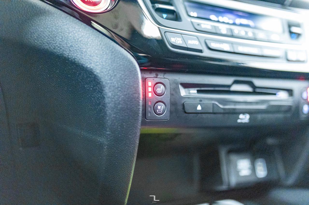 2022 Honda Pilot AWD Touring Leather Roof Nav 8 Pass Red Deer AB