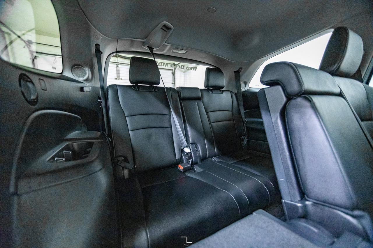 2022 Honda Pilot AWD Touring Leather Roof Nav 8 Pass Red Deer AB