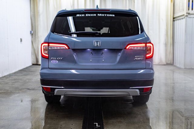 2022 Honda Pilot AWD Touring Leather Roof Nav 8 Pass Red Deer AB