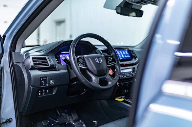 2022 Honda Pilot AWD Touring Leather Roof Nav 8 Pass Red Deer AB