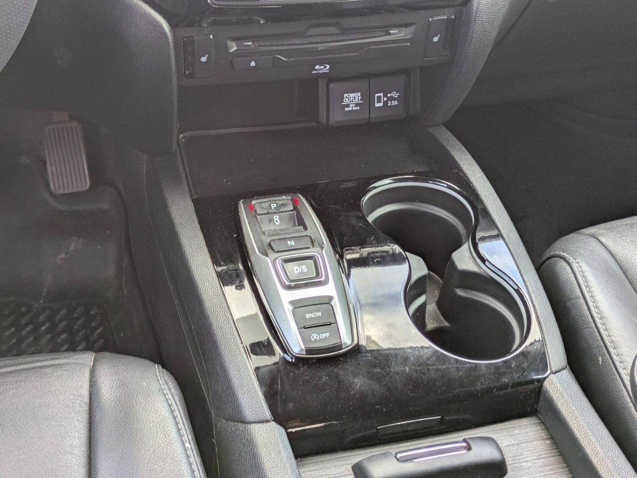 2022 Honda Pilot Touring 7-Passenger Castroville TX