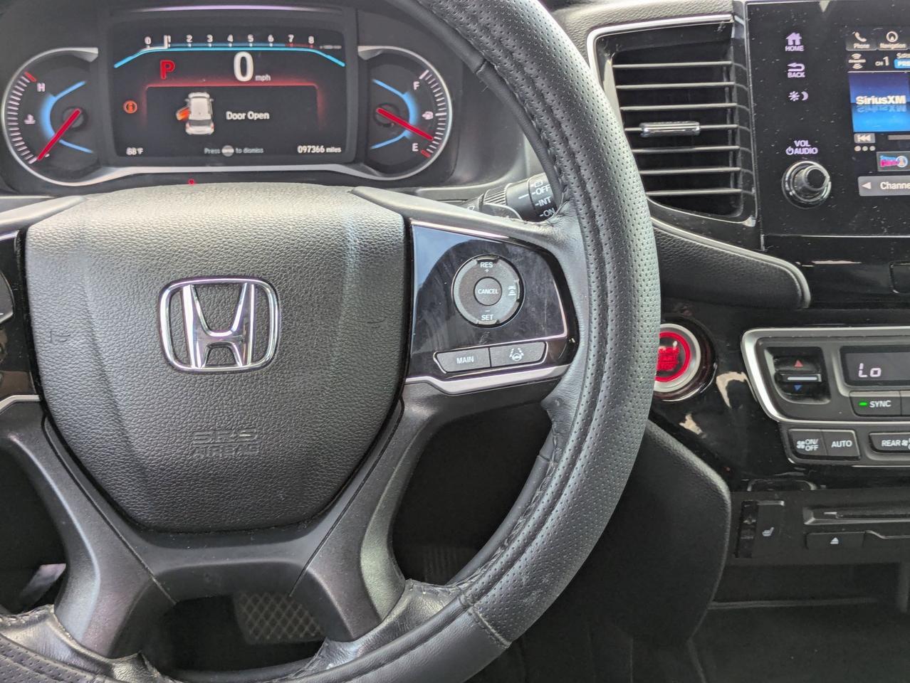 2022 Honda Pilot Touring 7-Passenger Castroville TX