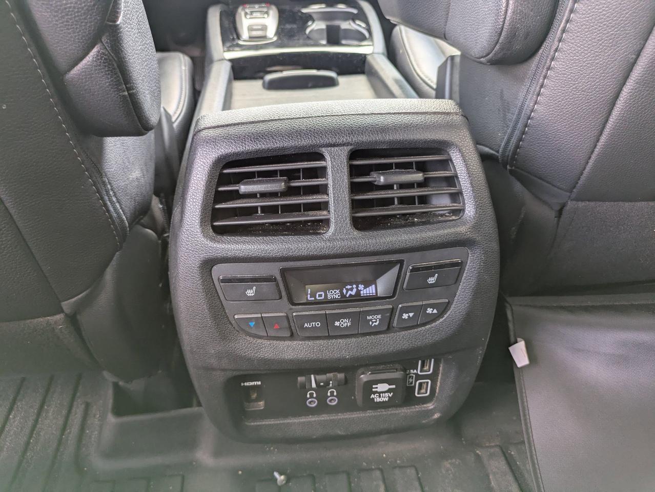 2022 Honda Pilot Touring 7-Passenger Castroville TX