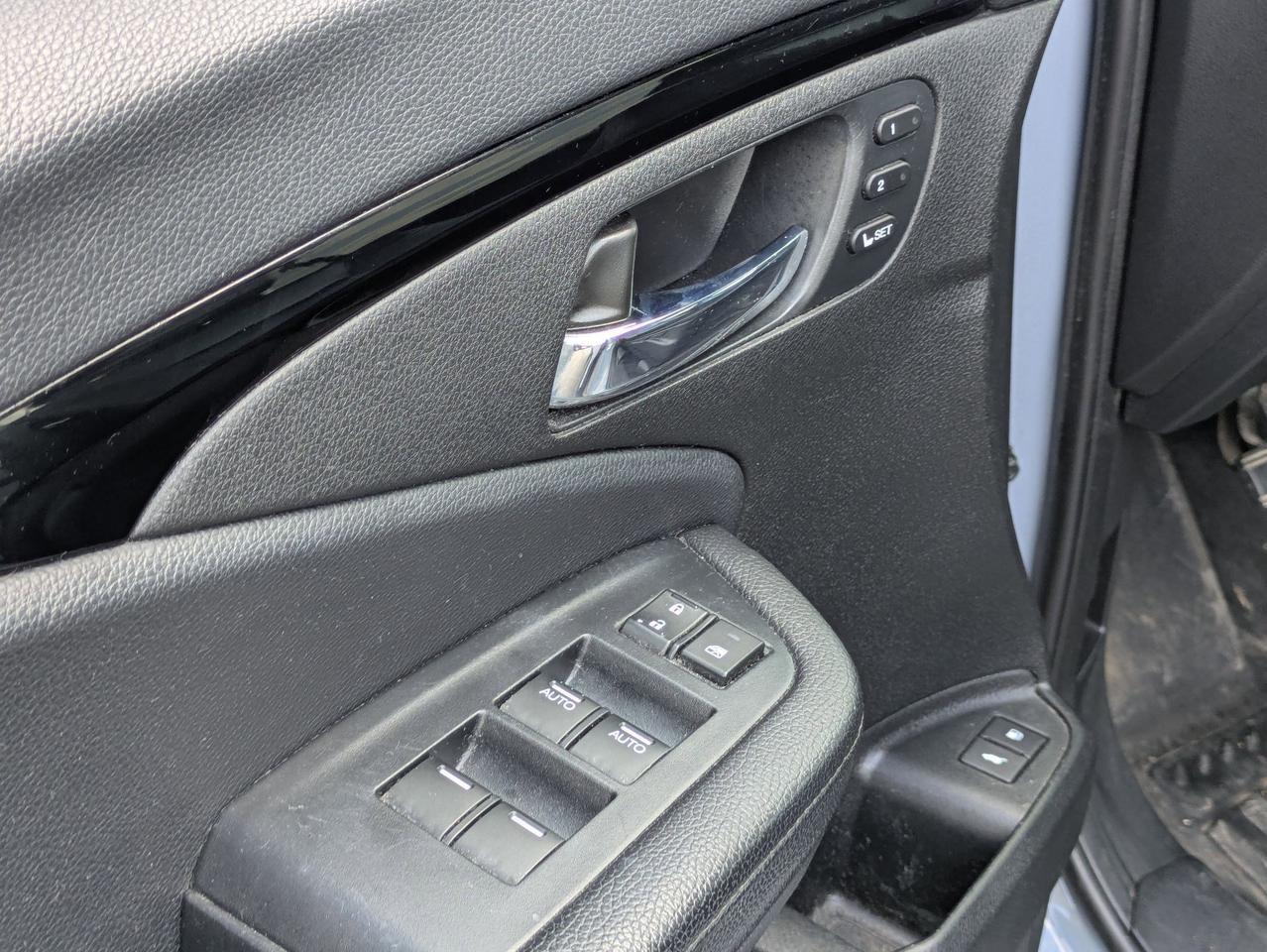 2022 Honda Pilot Touring 7-Passenger Castroville TX