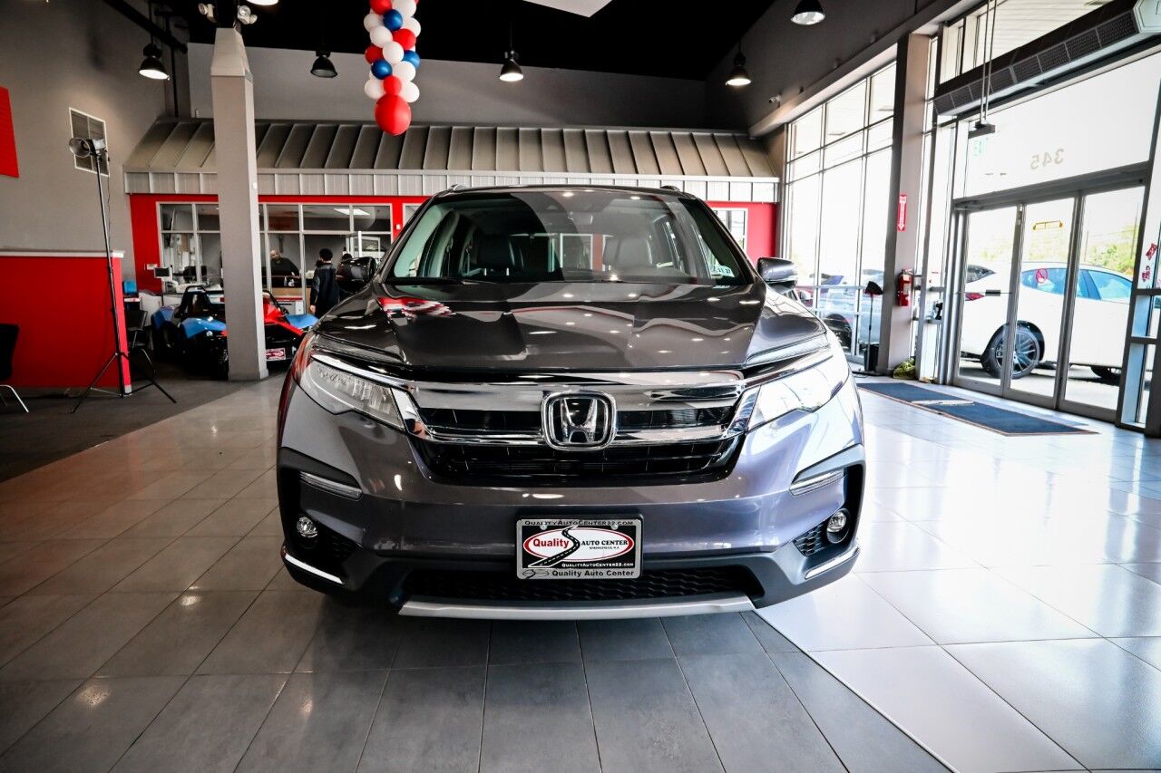 2022 Honda Pilot Touring photo 2