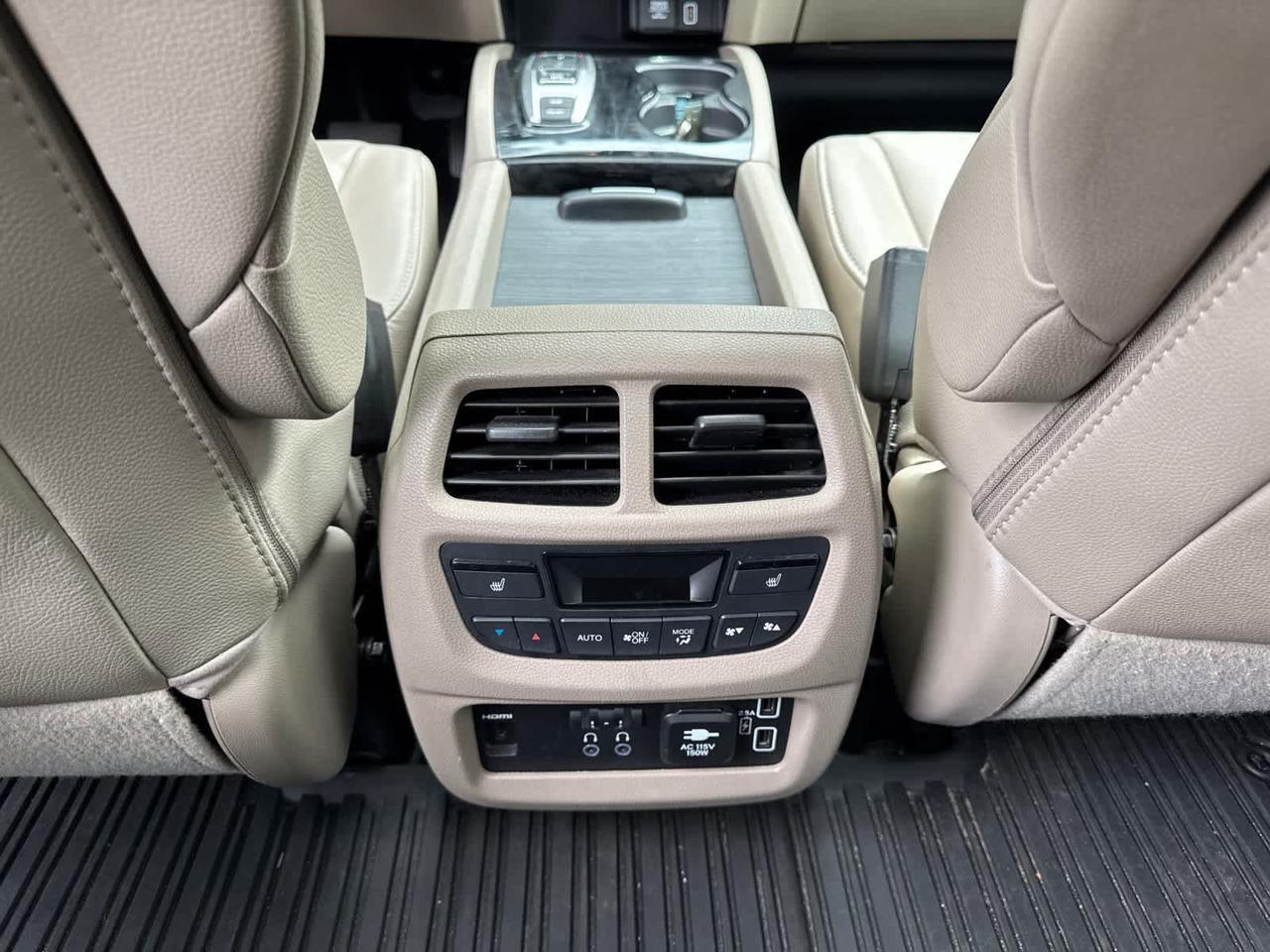 2022 Honda Pilot Touring 8-Passenger Dartmouth MA