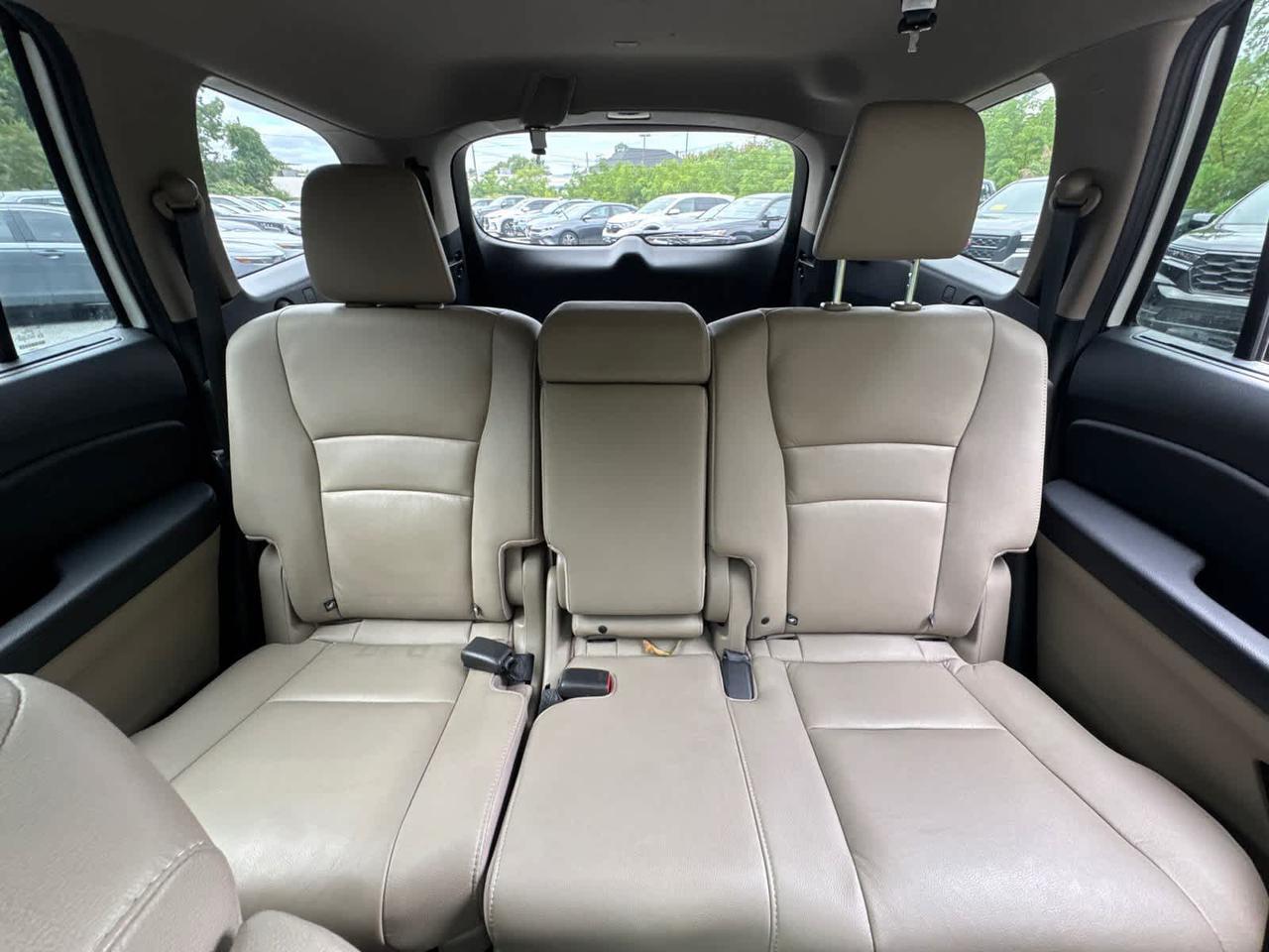 2022 Honda Pilot Touring 8-Passenger Dartmouth MA
