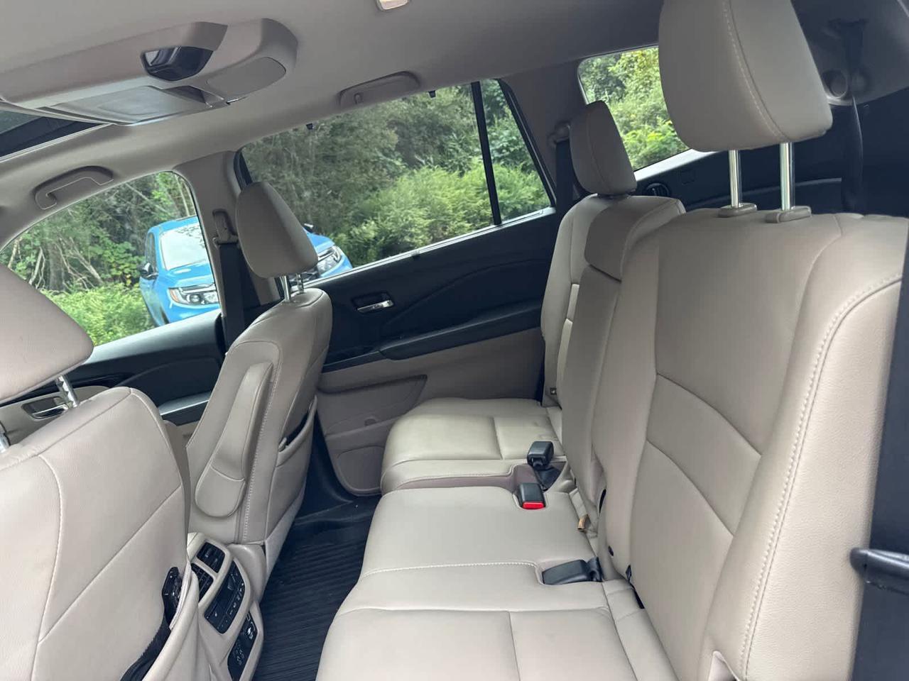 2022 Honda Pilot Touring 8-Passenger Dartmouth MA