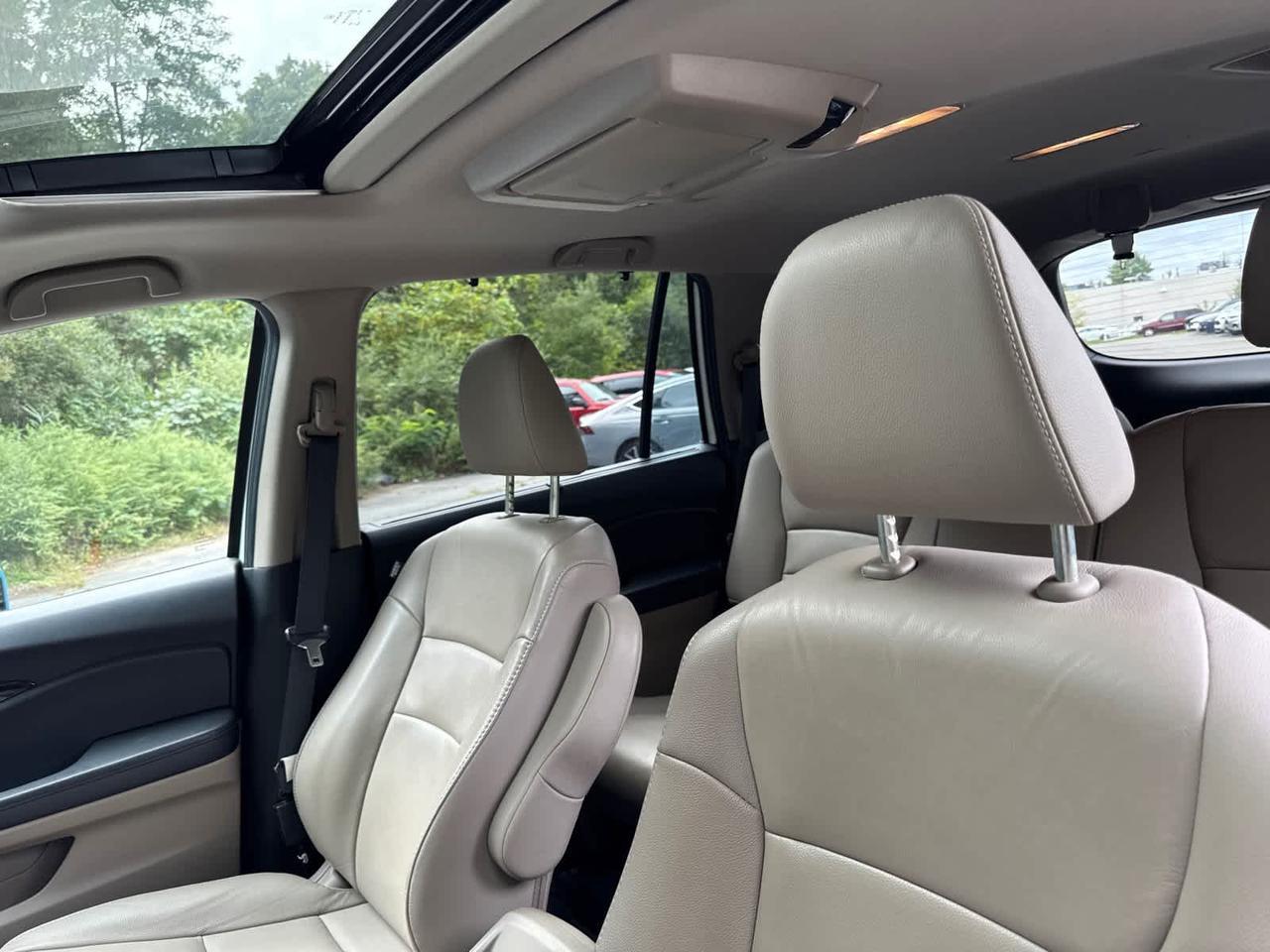 2022 Honda Pilot Touring 8-Passenger Dartmouth MA