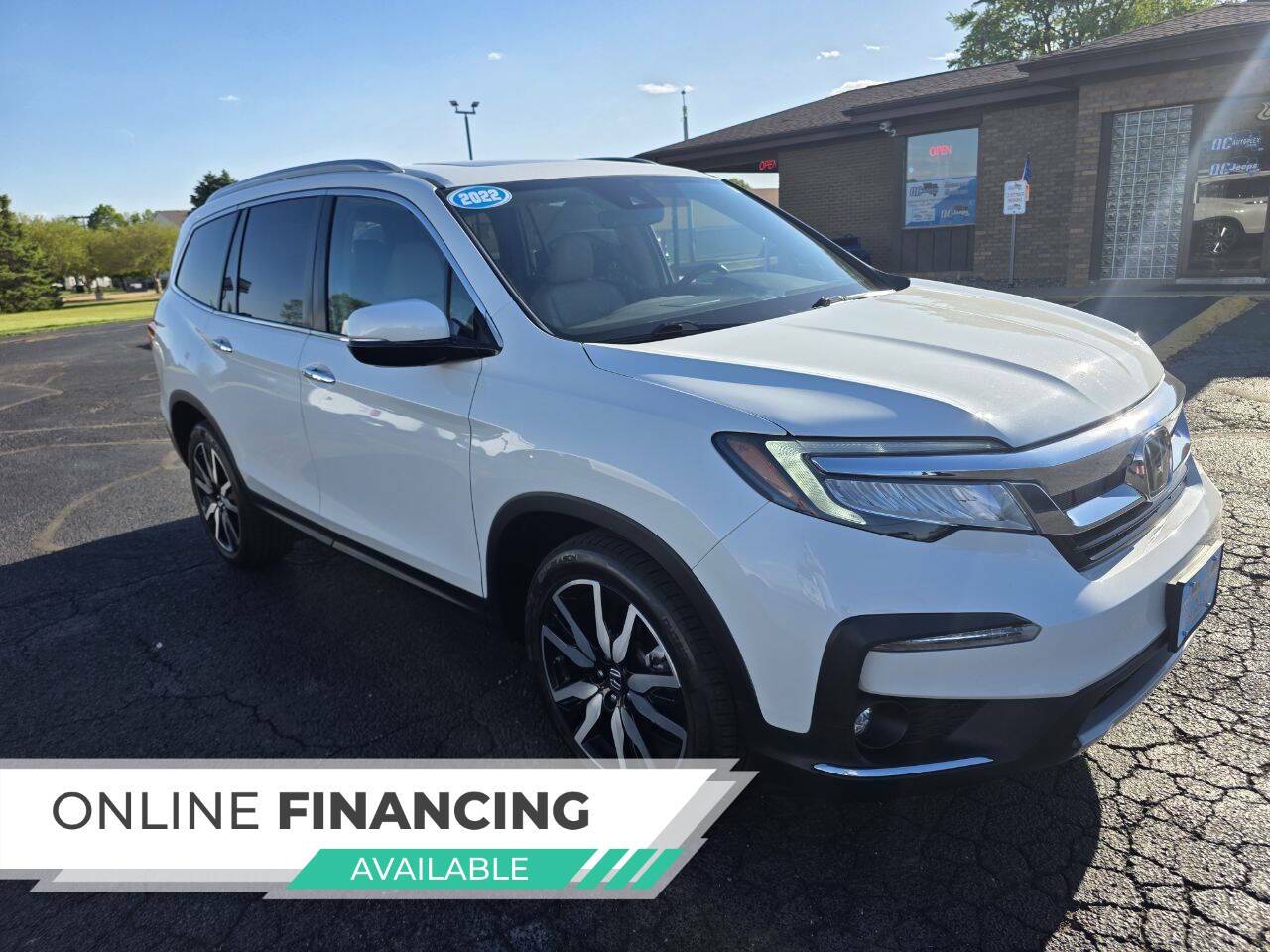 2022 Honda Pilot Touring w/Rear Captain's Chairs AWD 4dr SUV