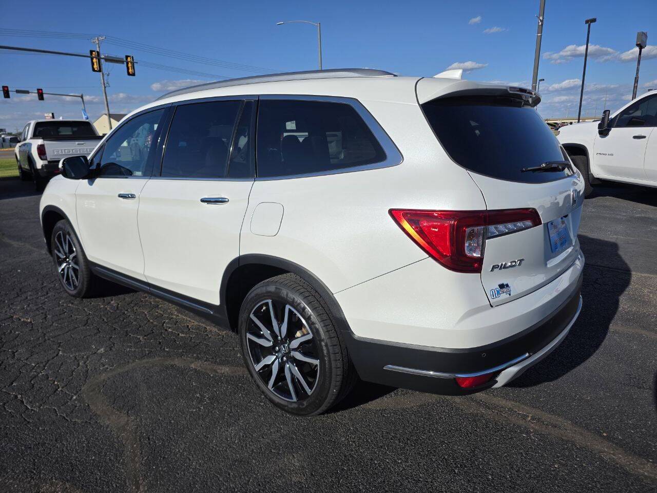 2022 Honda Pilot Touring w/Rear Captain's Chairs AWD 4dr SUV Eldridge IA