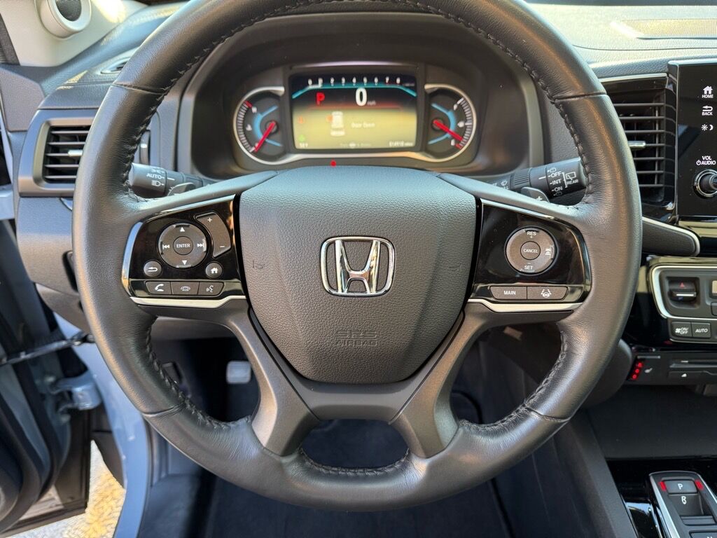 2022 Honda Pilot Touring w/Rear Captain's Chairs Roanoke VA