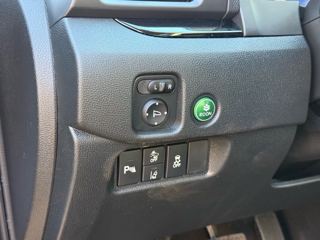 2022 Honda Pilot Touring w/Rear Captain's Chairs Roanoke VA