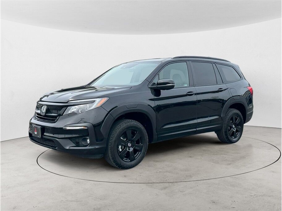 2022 Honda Pilot TrailSport SUV 4D