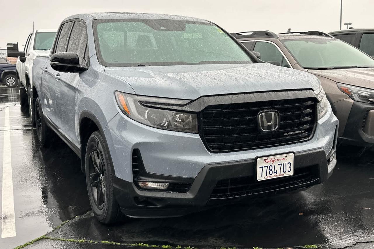 2022 Honda Ridgeline Black Edition