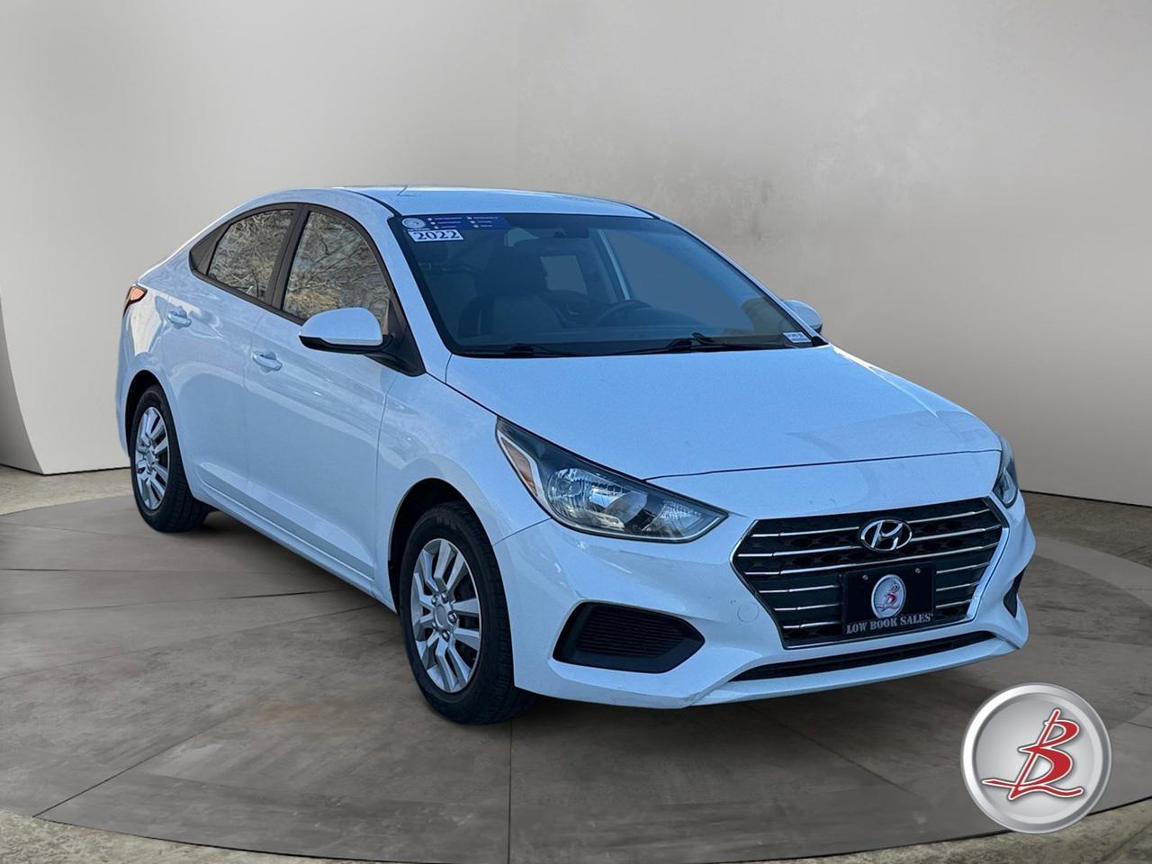 2022 Hyundai ACCENT SE