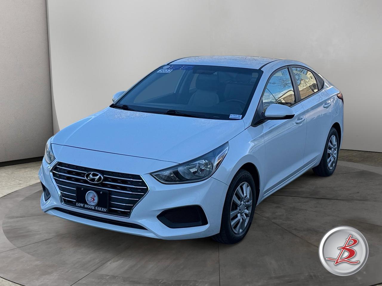 2022 Hyundai ACCENT SE