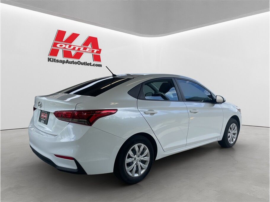2022 Hyundai Accent SE Sedan 4D