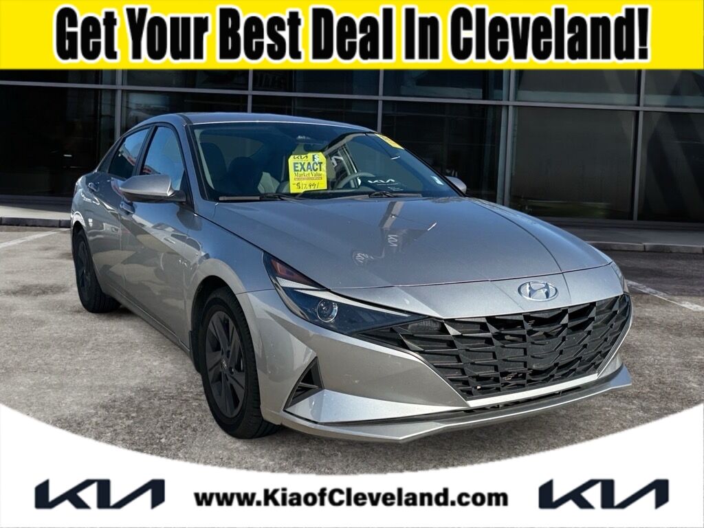 2022 Hyundai ELANTRA SEL
