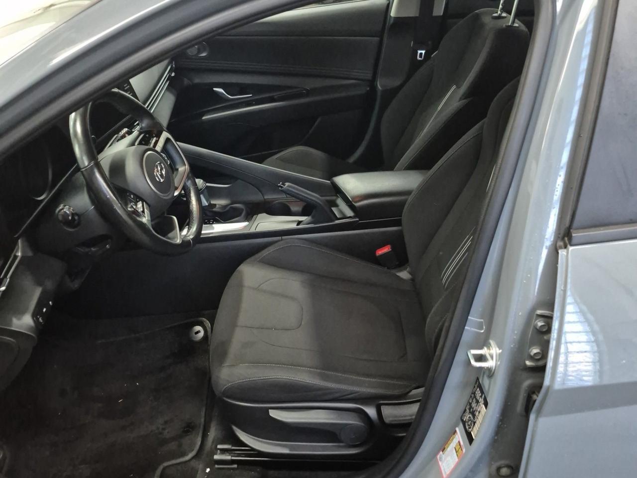 2022 Hyundai Elantra Preferred BACKUPCAM BLUETOOTH LOWKMS NOACCIDENT Toronto ON