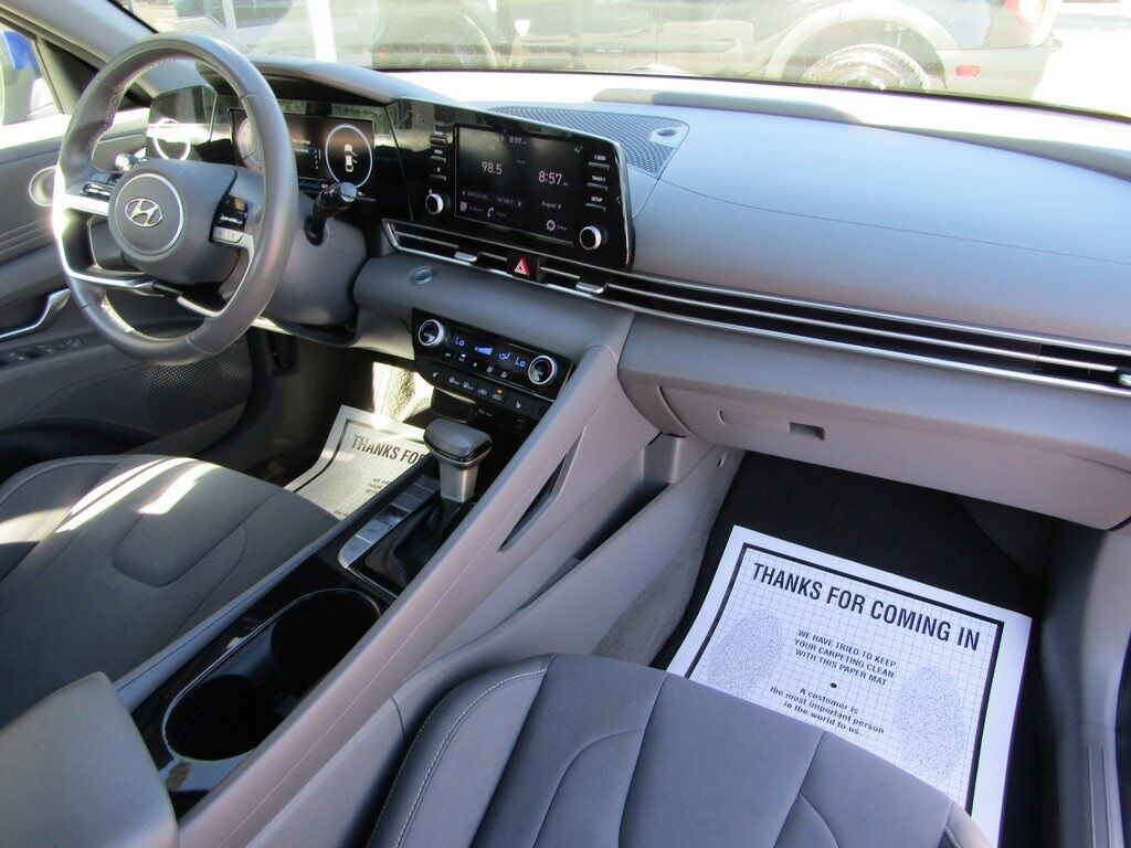2022 Hyundai Elantra SEL Mountain Home ID