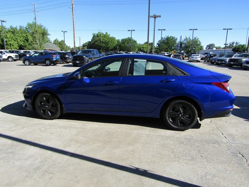 2022 Hyundai Elantra SEL Mountain Home ID