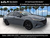 2022 Hyundai Elantra SEL 2022 Hyundai Elantra SEL