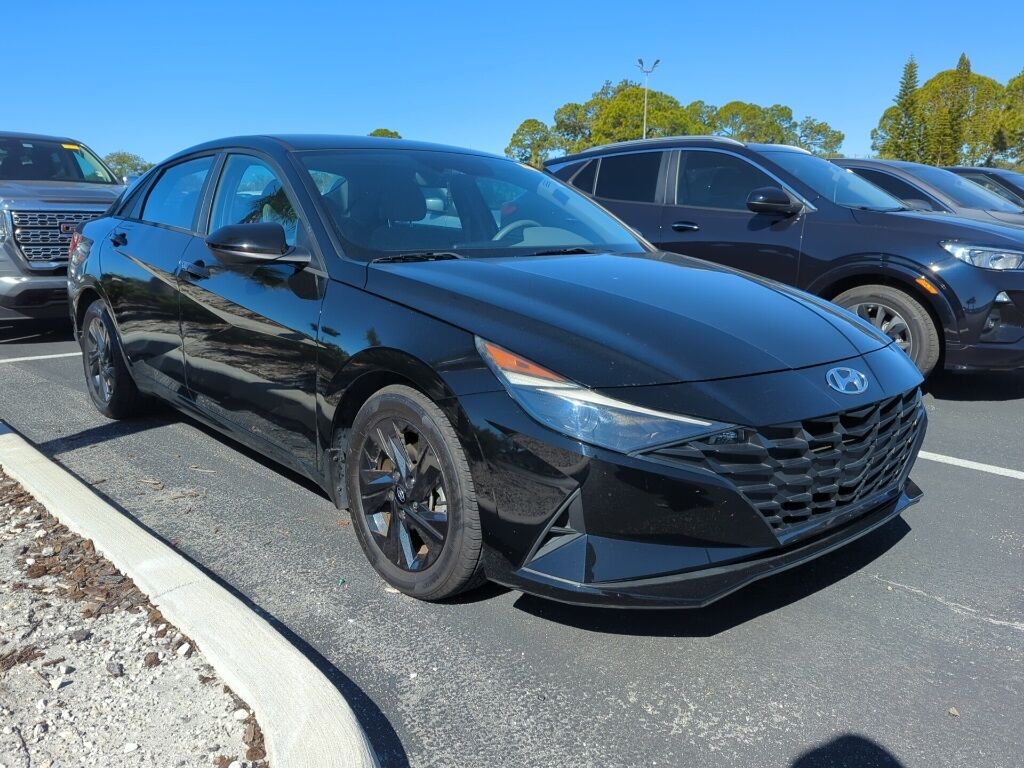 2022 Hyundai Elantra