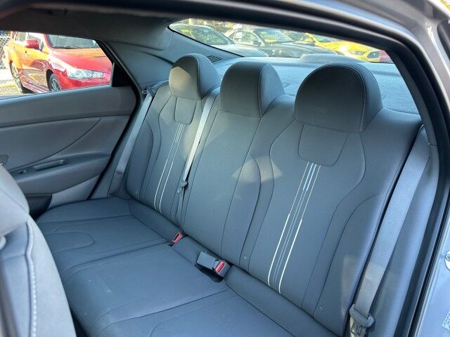 2022 Hyundai Elantra SEL Worcester MA