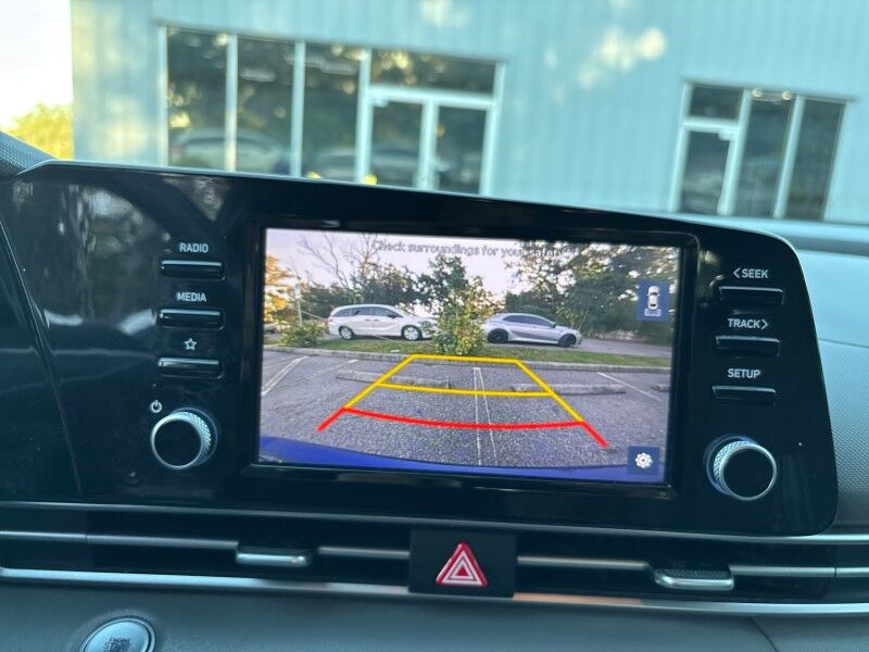 2022 Hyundai Elantra SEL w/CONV + PREM PKG. SUNR. BOSE. Seffner FL