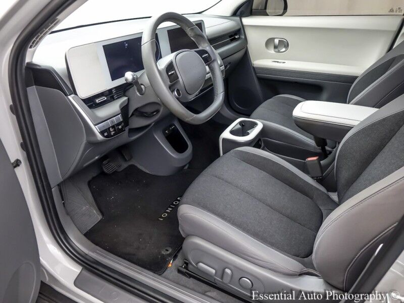 2022 Hyundai IONIQ 5 SE PRICE INCLUDES $4000 IRS TAX CREDIT!! YOU MUST QUALIFY!! Willowbrook IL