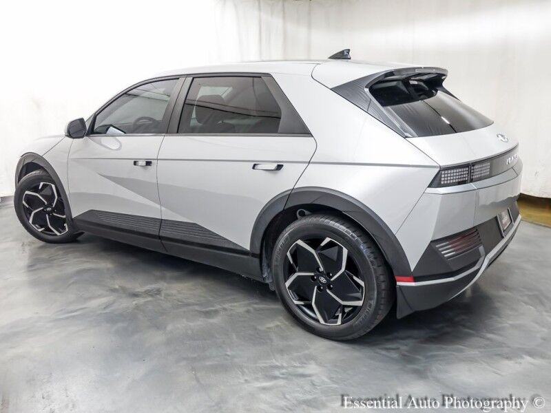 2022 Hyundai IONIQ 5 SE PRICE INCLUDES $4000 IRS TAX CREDIT!! YOU MUST QUALIFY!! Willowbrook IL