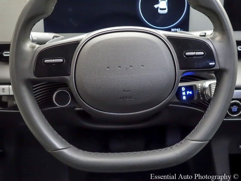 2022 Hyundai IONIQ 5 SE PRICE INCLUDES $4000 IRS TAX CREDIT!! YOU MUST QUALIFY!! Willowbrook IL