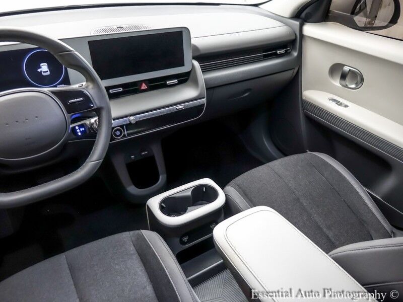 2022 Hyundai IONIQ 5 SE PRICE INCLUDES $4000 IRS TAX CREDIT!! YOU MUST QUALIFY!! Willowbrook IL