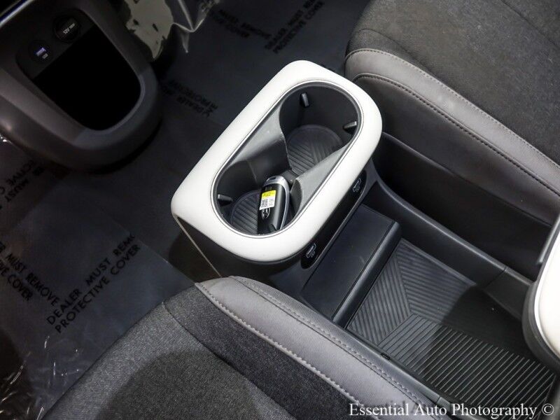 2022 Hyundai IONIQ 5 SE PRICE INCLUDES $4000 IRS TAX CREDIT!! YOU MUST QUALIFY!! Willowbrook IL
