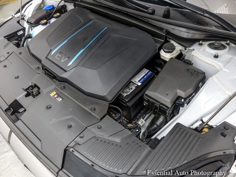 2022 Hyundai IONIQ 5 SE PRICE INCLUDES $4000 IRS TAX CREDIT!! YOU MUST QUALIFY!! Willowbrook IL