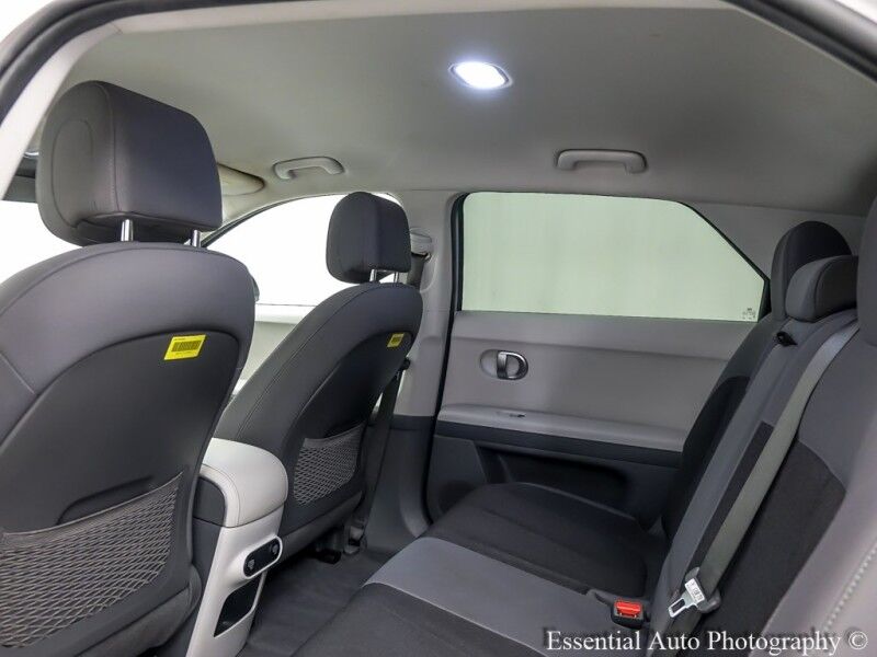 2022 Hyundai IONIQ 5 SE PRICE INCLUDES $4000 IRS TAX CREDIT!! YOU MUST QUALIFY!! Willowbrook IL
