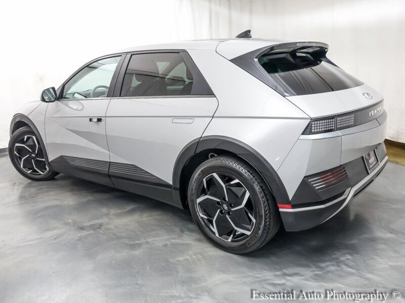 2022 Hyundai IONIQ 5 SE PRICE INCLUDES $4000 IRS TAX CREDIT!! YOU MUST QUALIFY!! Willowbrook IL