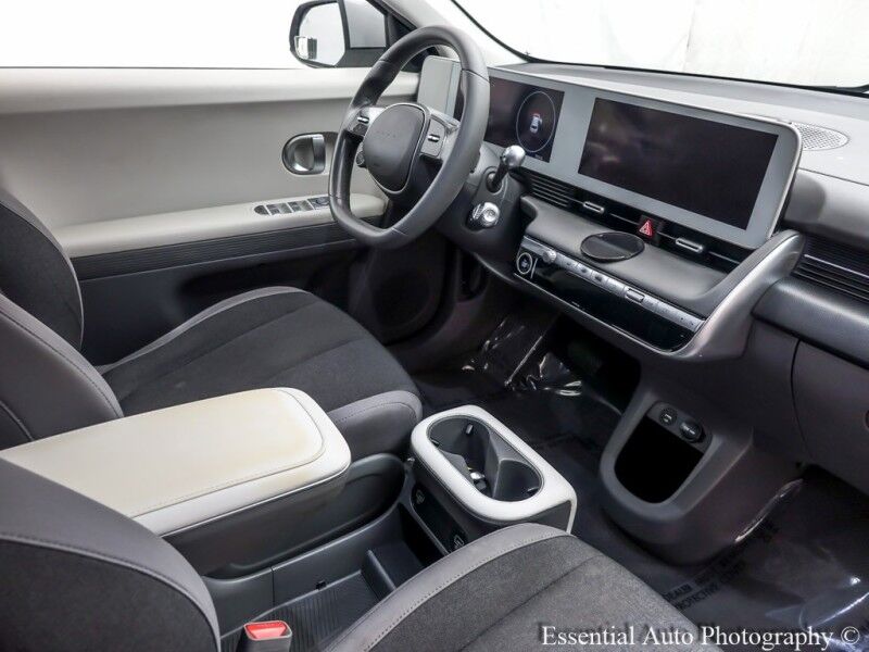 2022 Hyundai IONIQ 5 SE PRICE INCLUDES $4000 IRS TAX CREDIT!! YOU MUST QUALIFY!! Willowbrook IL
