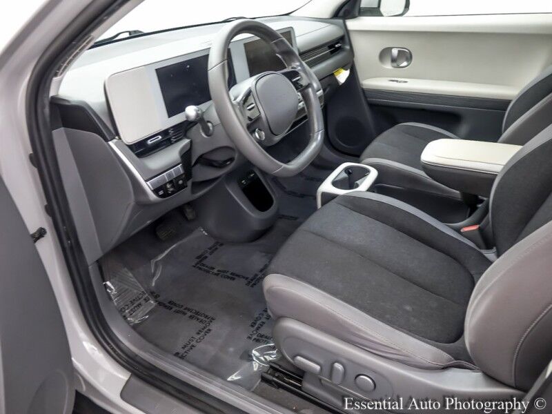 2022 Hyundai IONIQ 5 SE PRICE INCLUDES $4000 IRS TAX CREDIT!! YOU MUST QUALIFY!! Willowbrook IL