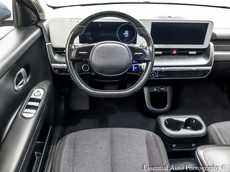 2022 Hyundai IONIQ 5 SE PRICE INCLUDES $4000 IRS TAX CREDIT!! YOU MUST QUALIFY!! Willowbrook IL