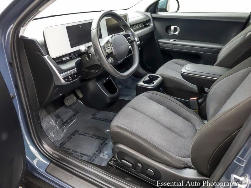 2022 Hyundai IONIQ 5 SE PRICE INCLUDES $4000 IRS TAX CREDIT!! YOU MUST QUALIFY!! Willowbrook IL