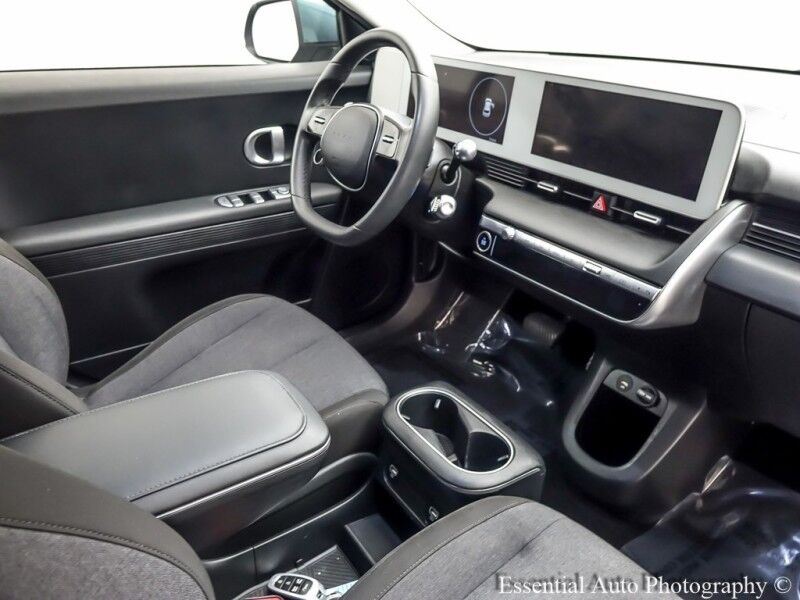 2022 Hyundai IONIQ 5 SE PRICE INCLUDES $4000 IRS TAX CREDIT!! YOU MUST QUALIFY!! Willowbrook IL