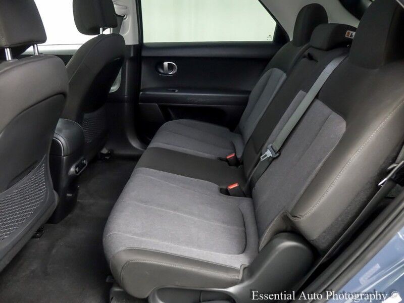 2022 Hyundai IONIQ 5 SE PRICE INLCLUDES THE $4000 FED EV TAX CREDIT Willowbrook IL