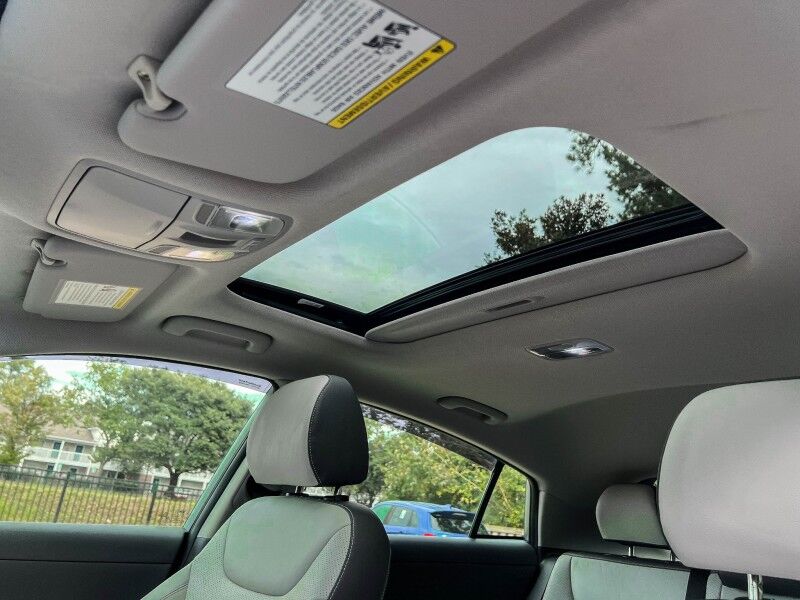 2022 Hyundai Ioniq Hybrid Limited Wilmington NC